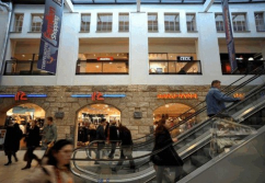 Einkaufszentrum, Typ Passage ✩ Einkaufzentrum Tempelhofer Hafen in Berlin