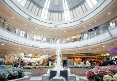 Einkaufszentrum, Typ Passage ✩ Rotmain-Center in Bayreuth