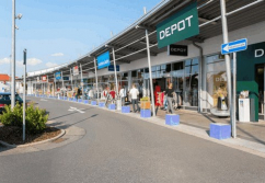 Einkaufszentrum, Typ Shopping-Center ✩ Flörsheim Kolonnaden in Flörsheim am Main