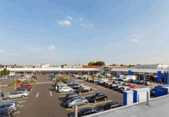 Einkaufszentrum, Typ Shopping-Center ✩ Flörsheim Kolonnaden in Flörsheim am Main