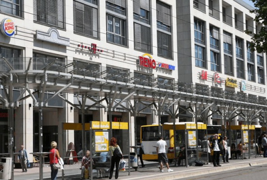 Einkaufszentrum, Typ klassisches EKZ ✩ Gera Arcaden in Gera