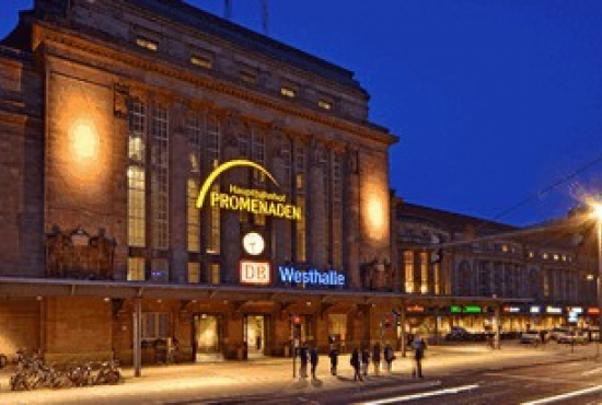 Einkaufszentrum, Typ Bahnhofscenter ✩ Promenaden Hauptbahnhof Leipzig in Leipzig