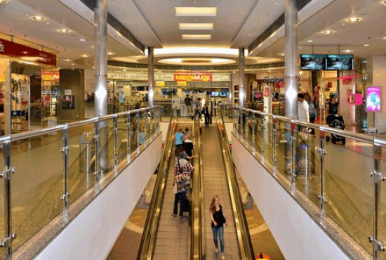 Einkaufszentrum, Typ Shopping-Center ✩ Ring-Center in Berlin