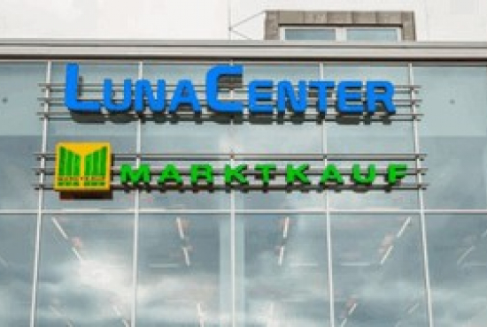 Einkaufszentrum, Typ Einkaufszentrum ✩ LunaCenter in Hamburg